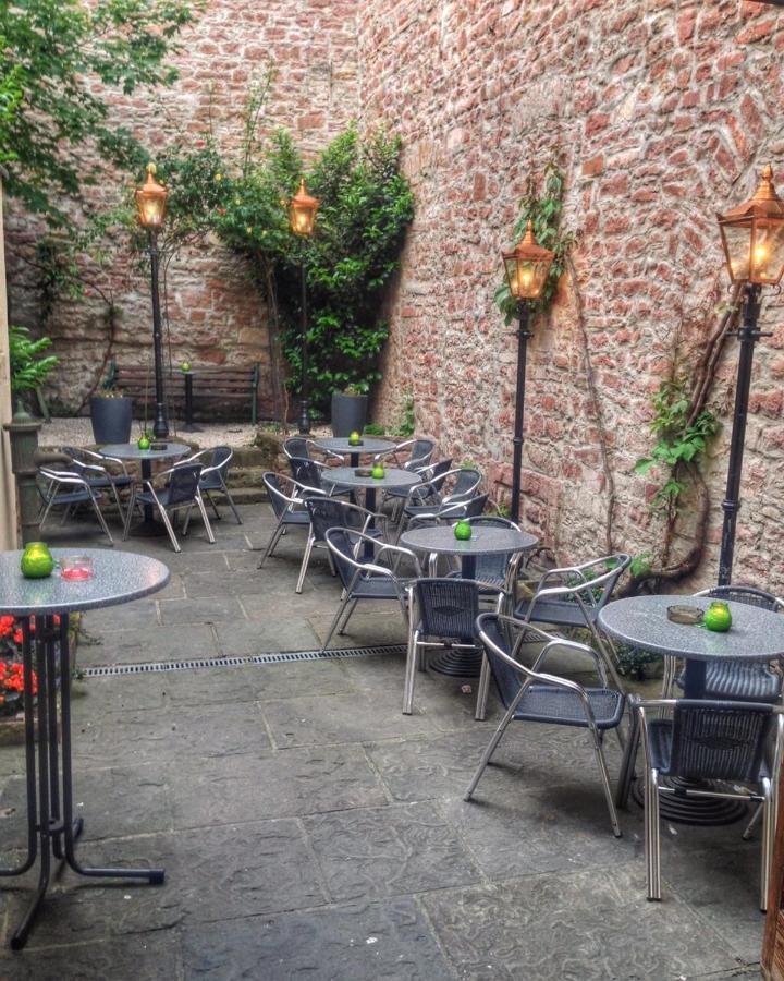 The Dubliner Hotel & Irish Pub Хайделберг Екстериор снимка